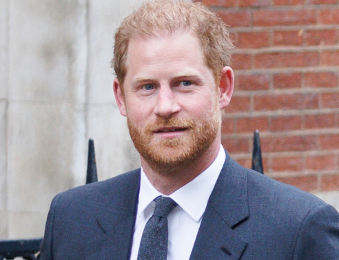 Podcast «Βιογραφίες» με την Επιστήμη Μπινάζη | Η ζωή του πρίγκιπα Χάρι