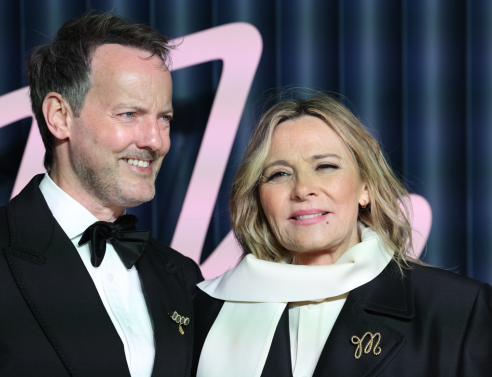 Παντρεύτηκε για 4η φορά η Κιμ Κατράλ - Τον επί σειρά ετών σύντροφό της, Ράσελ Τόμας