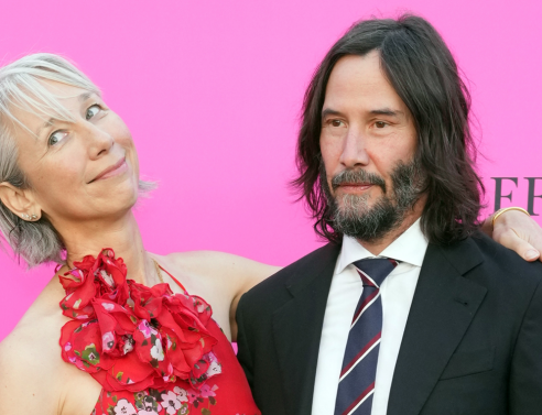 Κιάνου Ριβς και Αλεξάντρα Γκραντ πιο ερωτευμένοι ποτέ - Το φιλί στο Rockefeller Center - Η ανάρτηση της συντρόφου του ηθοποιού 