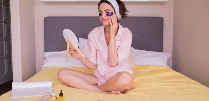 «TikTok made me buy it» : Πώς ένα απλό scroll γίνεται… shopping therapy;