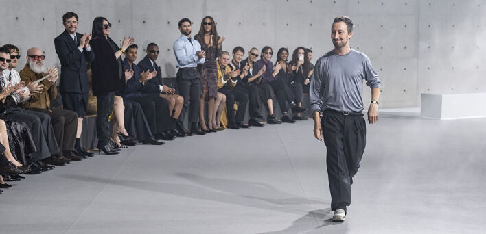 Saint Laurent: Ο άνθρωπος που έφερε τον οίκο πάνω από τα 3 δισ. ευρώ αποχωρεί