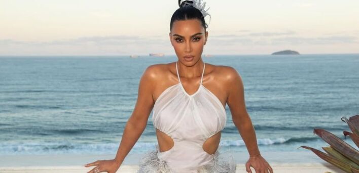 Η Skims της Κιμ Καρντάσιαν συγκέντρωσε 225 εκατ. δολάρια, φτάνοντας αποτίμηση 5 δισ., και σχεδιάζει διεθνή επέκταση και νέα καταστήματα