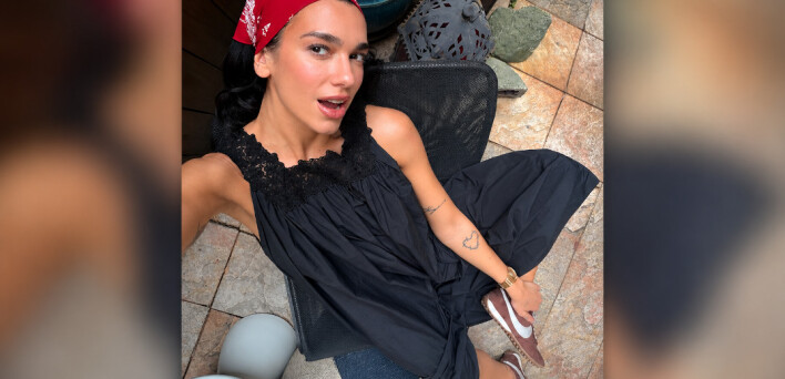 Dua Lipa με μπαντάνα 
