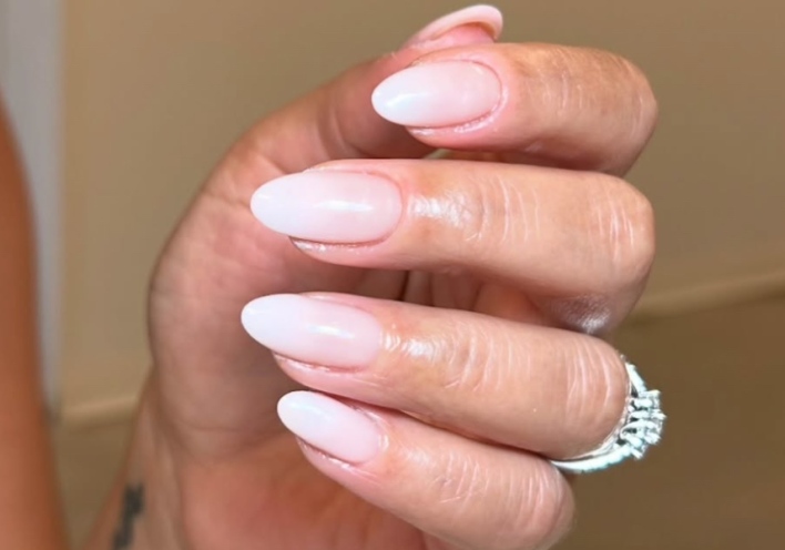 10 ιδέες για νυφικό μανικιούρ που θα λατρέψεις