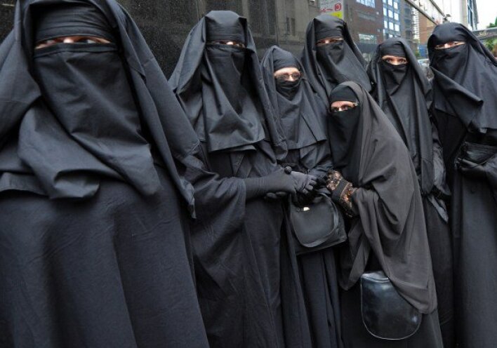 Η ημέρα της γυναίκας και οι σκλάβες του Ισλάμ