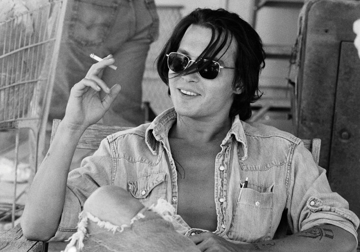 Ο Τζόνι Ντέπ σαν ηθοποιός και σκηνοθέτης στα γυρίσματα της ταινίας του «The Brave», 1997