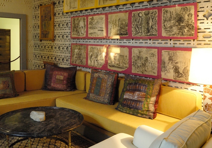 To εσωτερικό στο σαλόνι του Νίκου Χατζηκυριάκου Γκίκα