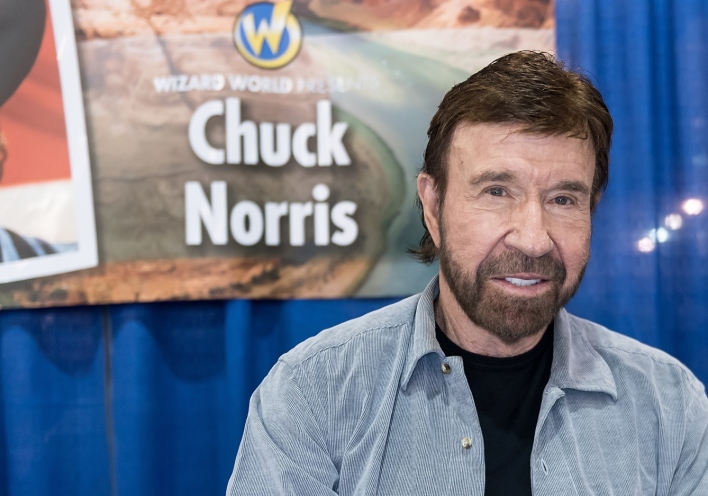 Τσακ Νόρις: Ο άνθρωπος πίσω από τα memes