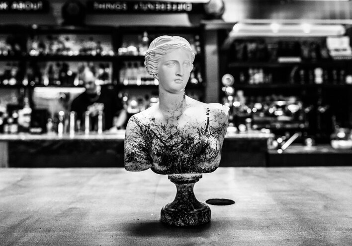 Βασίλης Μανίκας και Ερίνα Παυλιδάκη - Juxtaposition: το νέο διπλό φωτογραφικό λεύκωμα των iFocus Editions, και η ομότιτλη έκθεση στην iFocus Photo Gallery