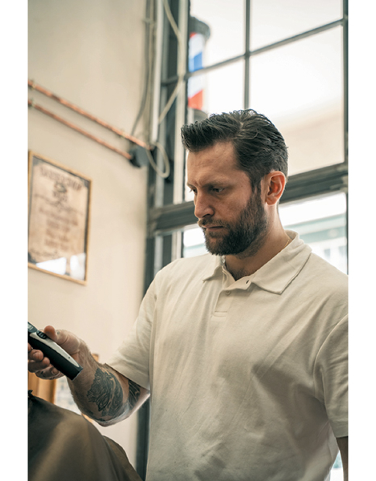 Peaky Barbers: Όταν η περιποίηση του άνδρα είναι μια αληθινή ιεροτελεστία