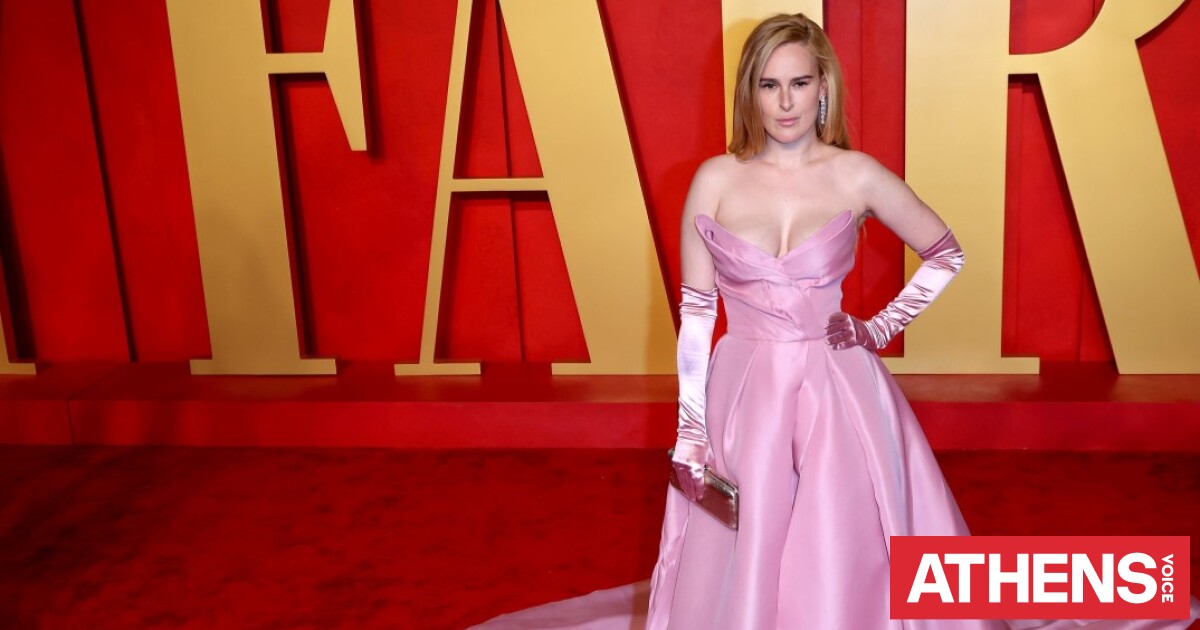 Η Ράμερ Γουίλις απαντά στους επικριτές με βίντεο που θηλάζει την κόρη της