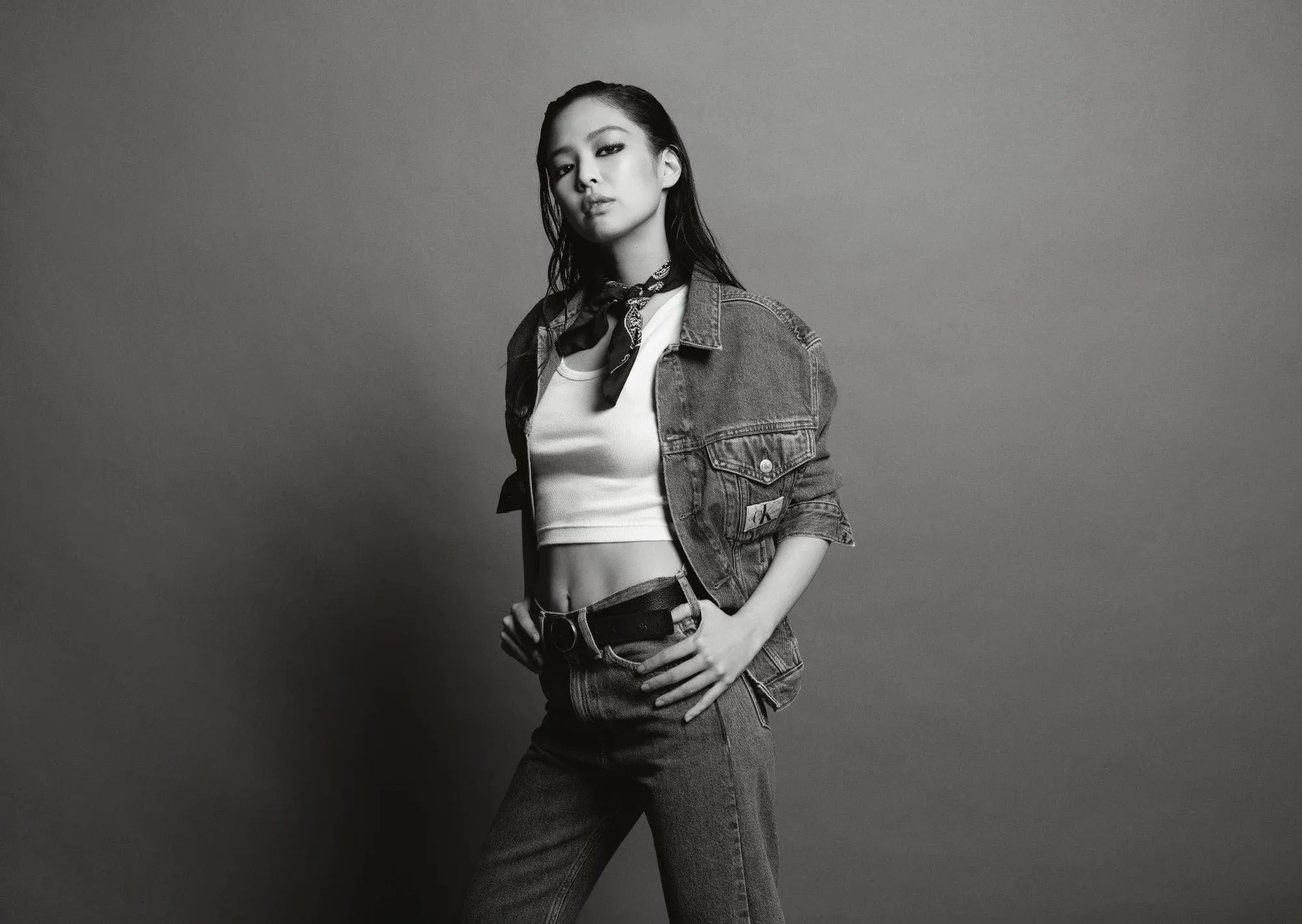 Η Jennie των Blackpink στην καμπάνια Calvin Klein