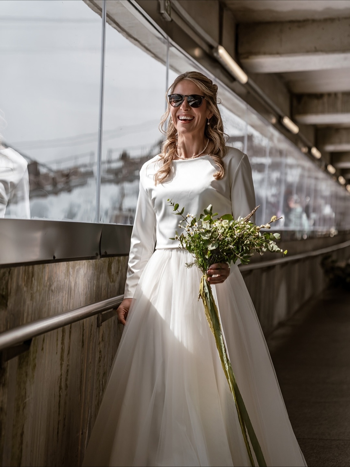 Ski wedding photo 