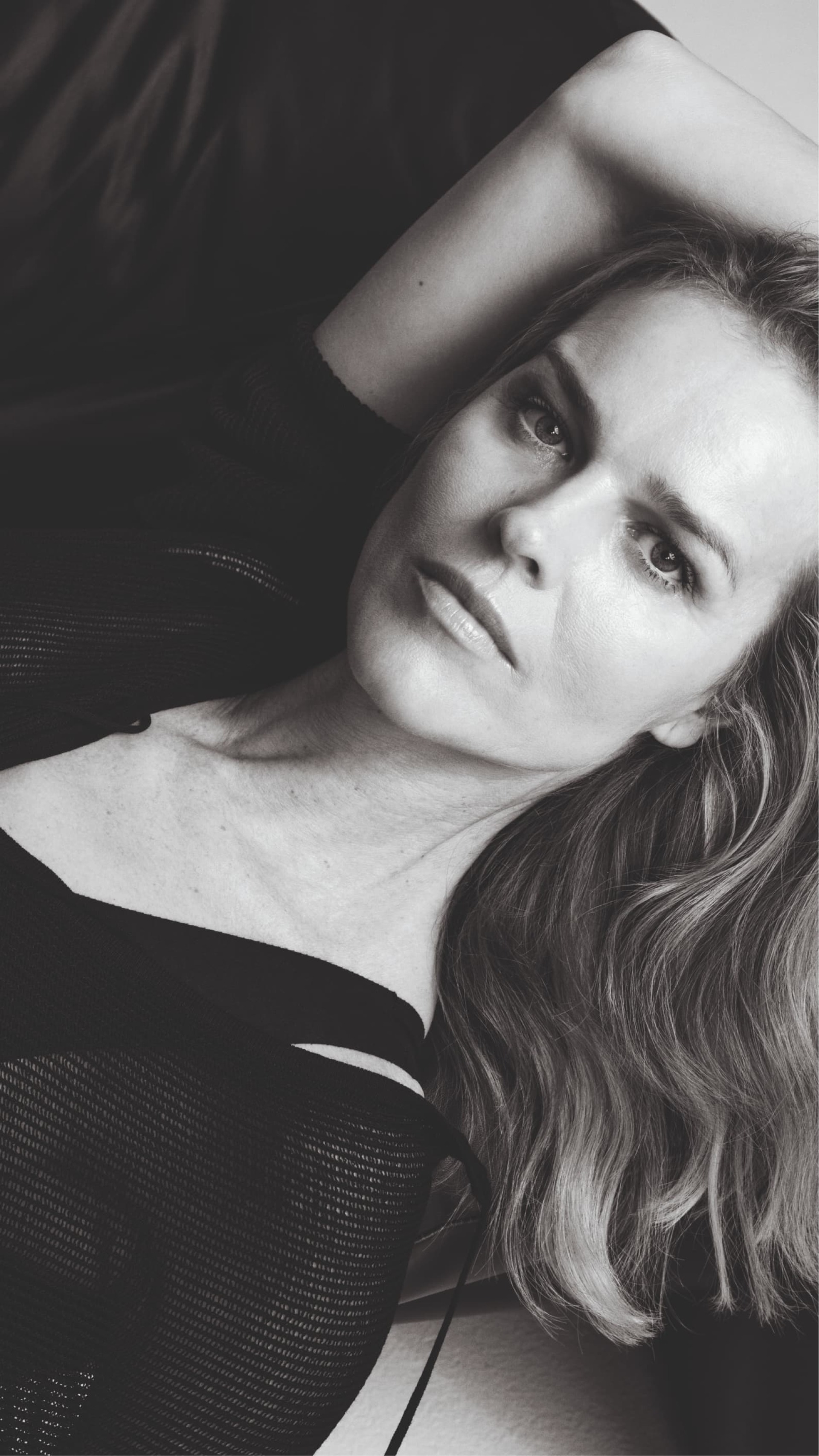 Η Eva Herzigova στη νέα καμπάνια της Massimo Dutti