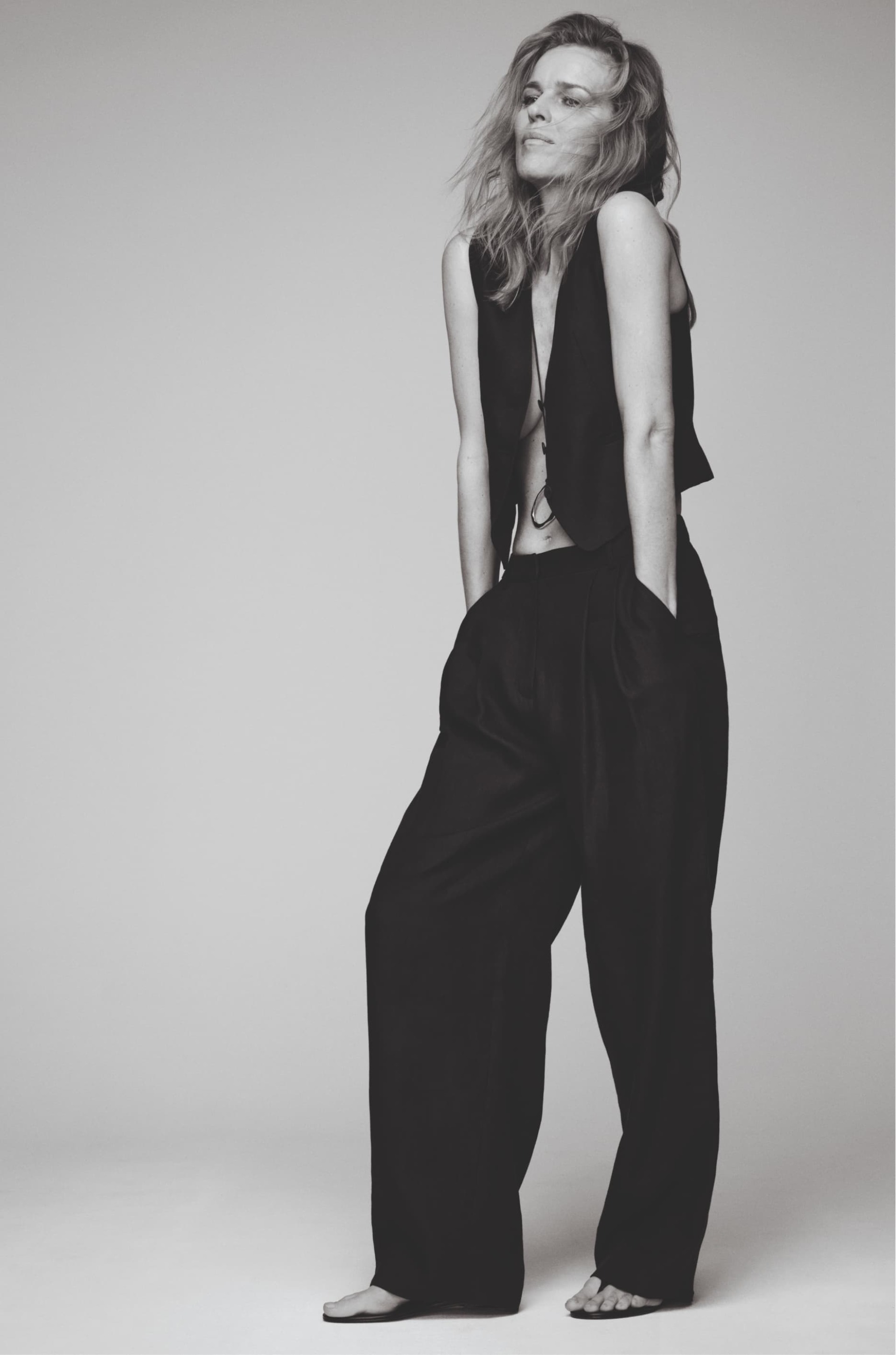 Η Eva Herzigova στη νέα καμπάνια της Massimo Dutti