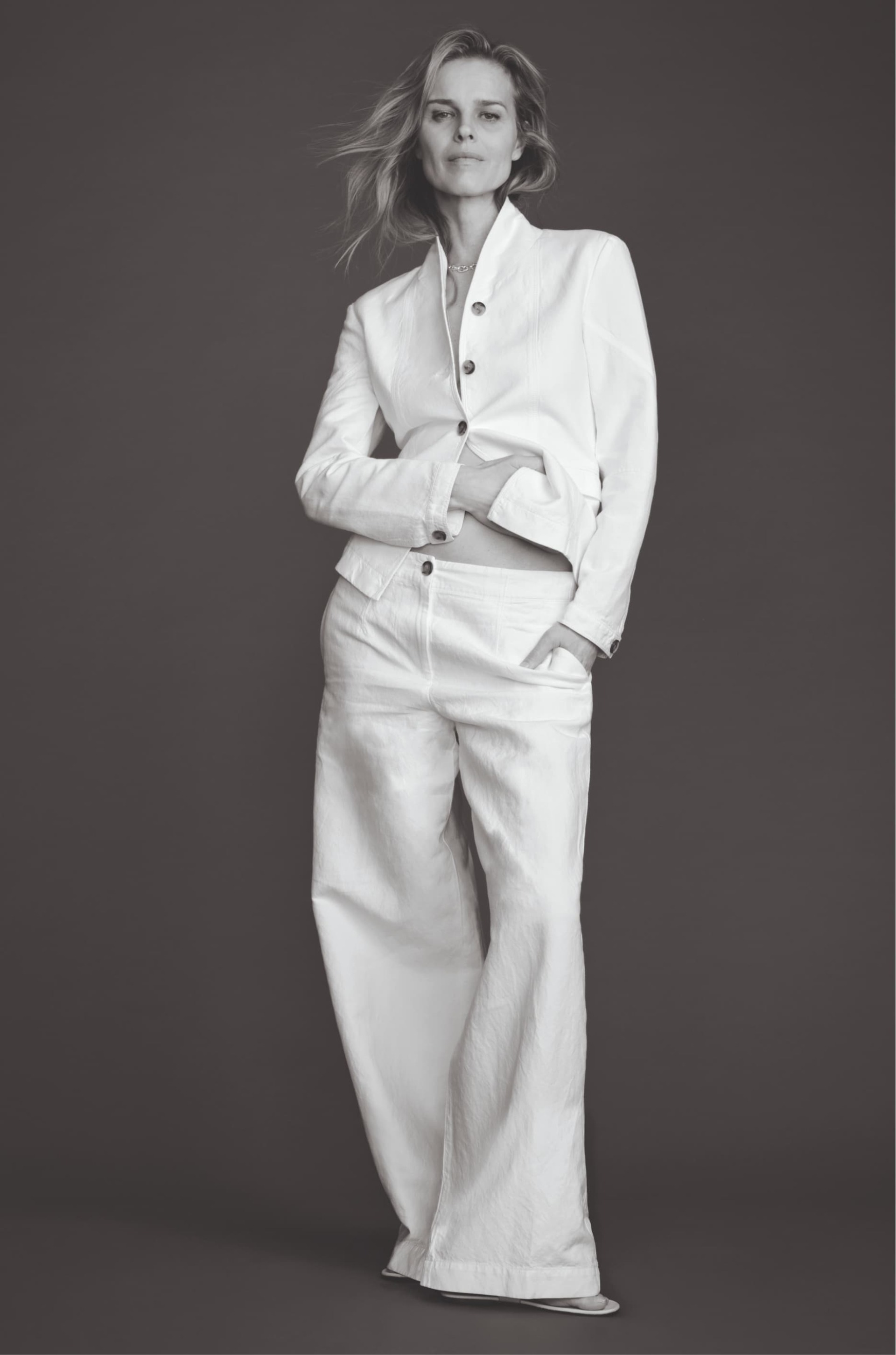 Η Eva Herzigova στη νέα καμπάνια της Massimo Dutti