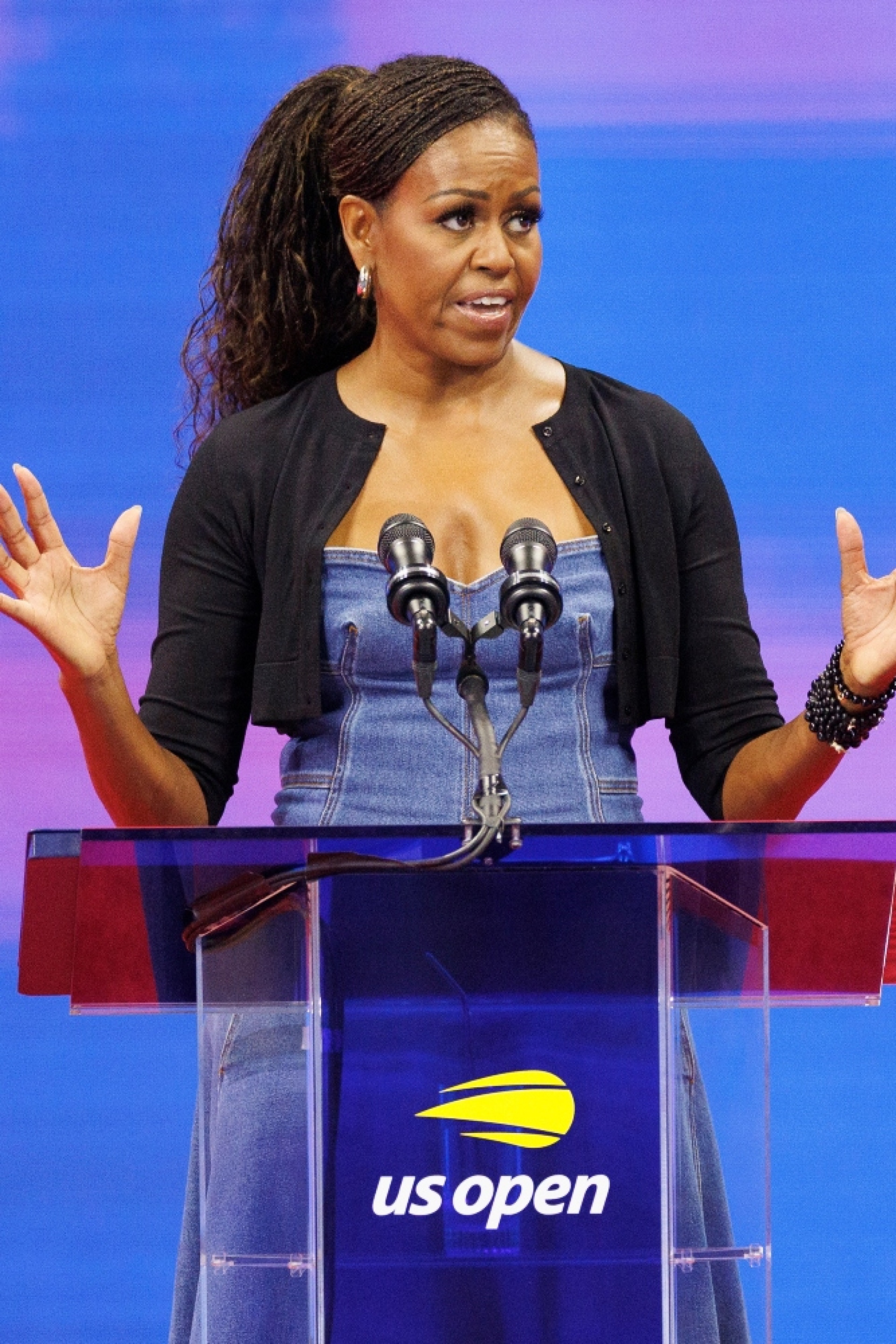 Τα πολλά χτενίσματα της Μισέλ Ομπάμα © EPA/CJ GUNTHER