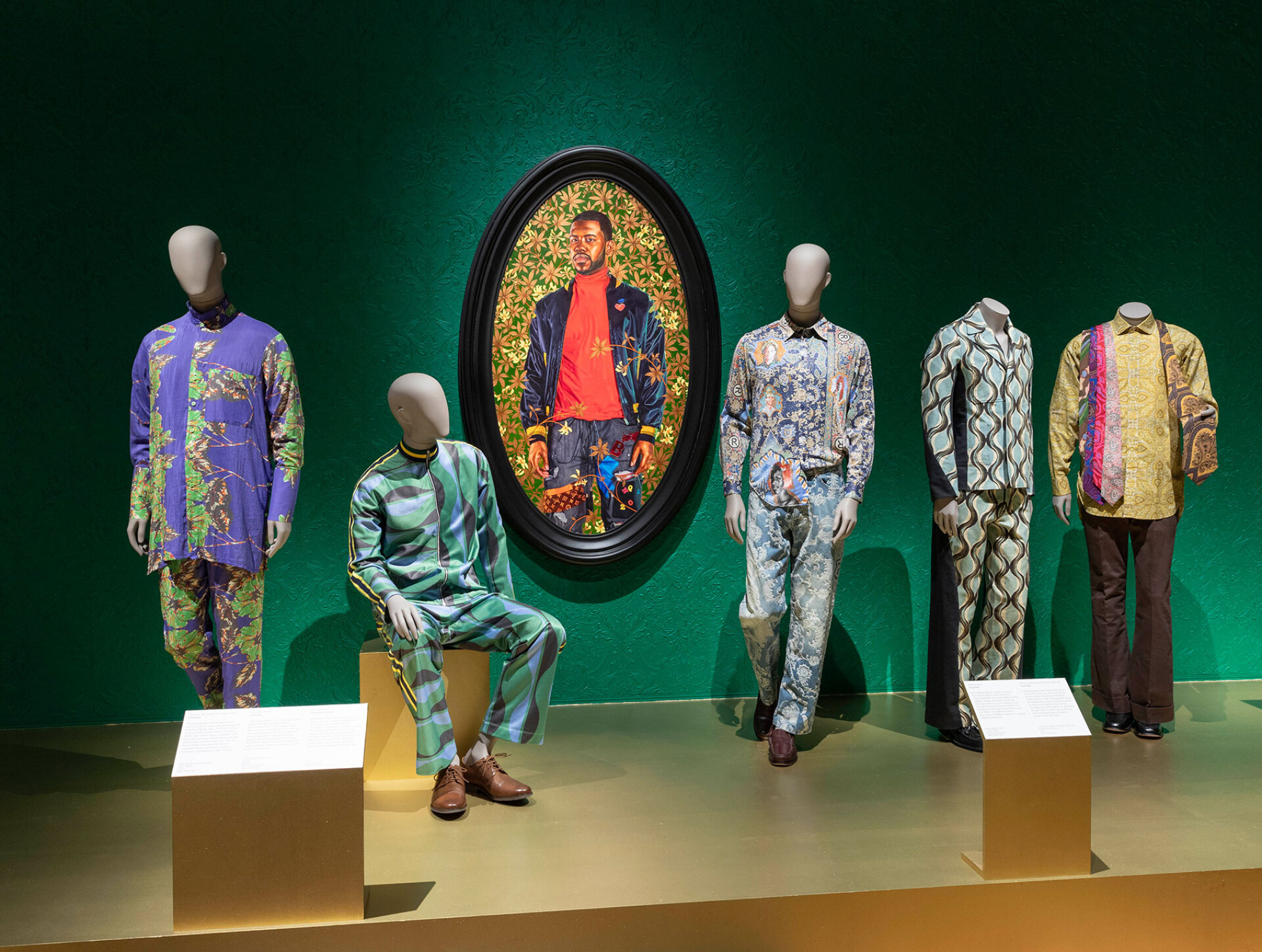 Εκθεμα από την έκθεση Fashion Masculinities στο V & A Museum
