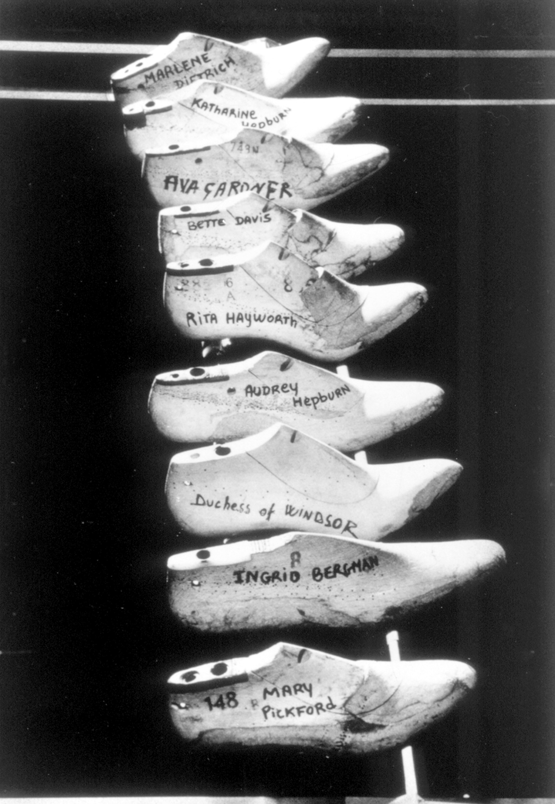 Τα καλαπόδια διάσημων πελατών του Salvatore Ferragamo (δεκαετία του 1950)