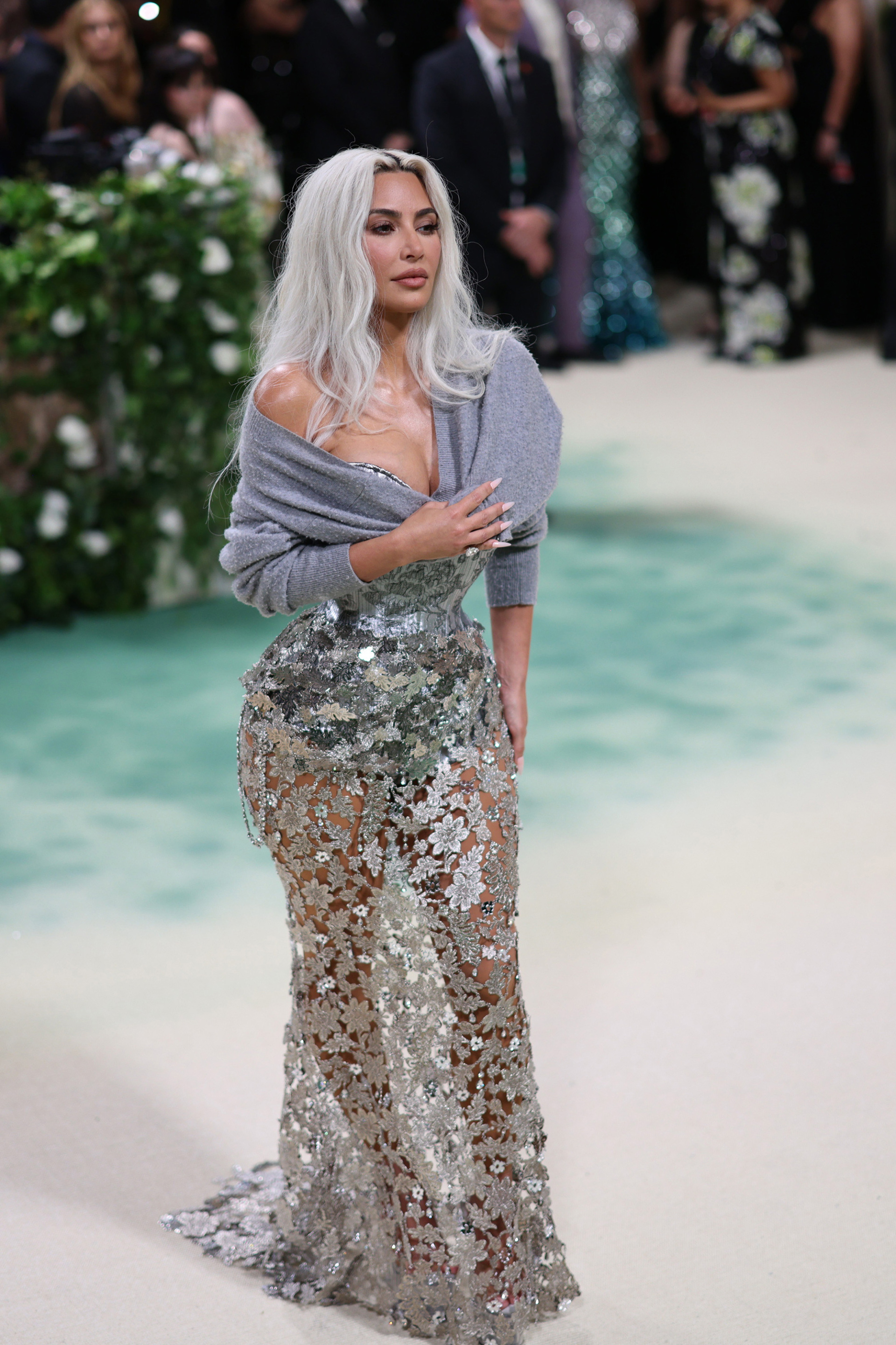 Η Kim Kardashian στο Met Gala 2024 με δημιουργία John Galliano © EPA/JUSTIN LANE