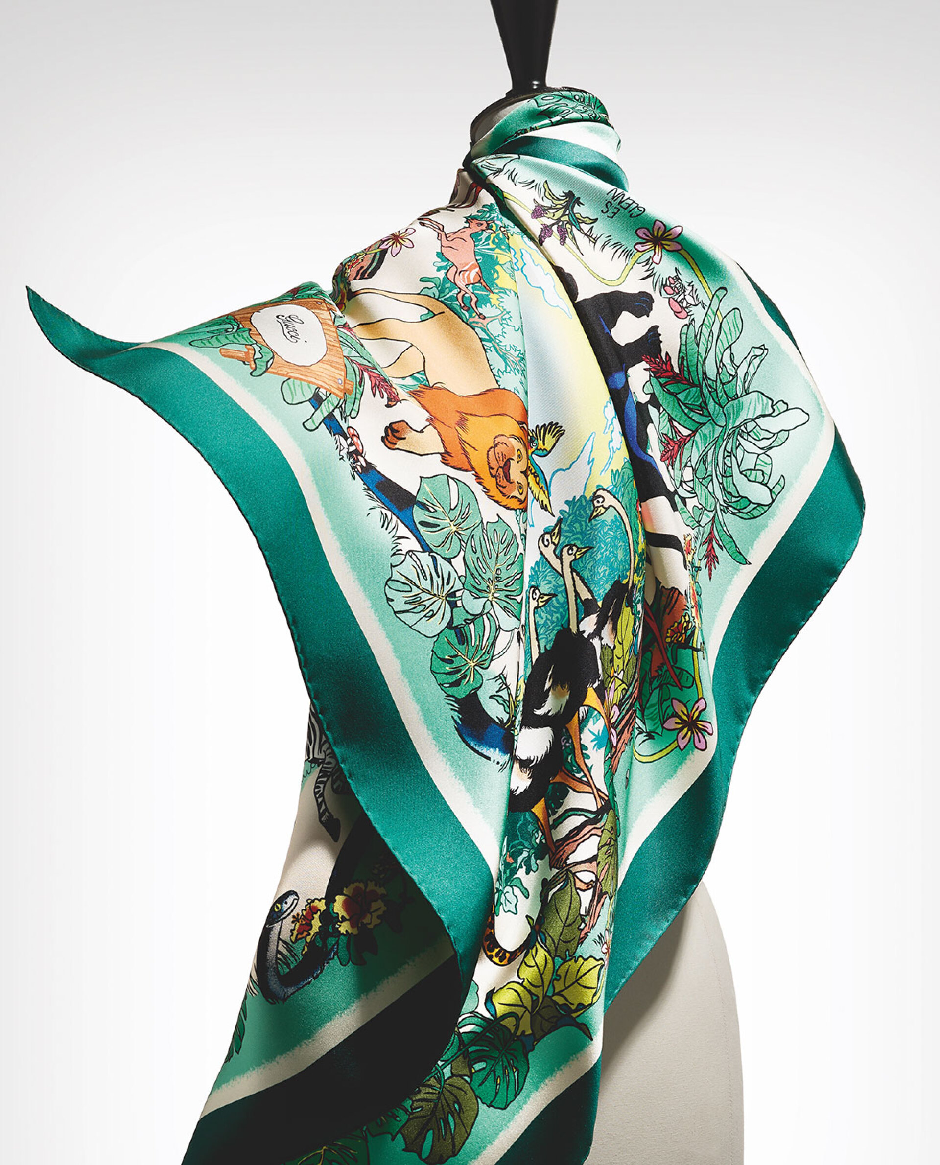 Mαντίλι με μοτίβα εμπνευσμένα από το ζωικό βασίλειο, σχέδιο του καρτουνίστα E.S. Glenn (Έβερετ Σάμιουελ Γκλεν) για το πρότζεκτ 90x90 © Laziz Hamani