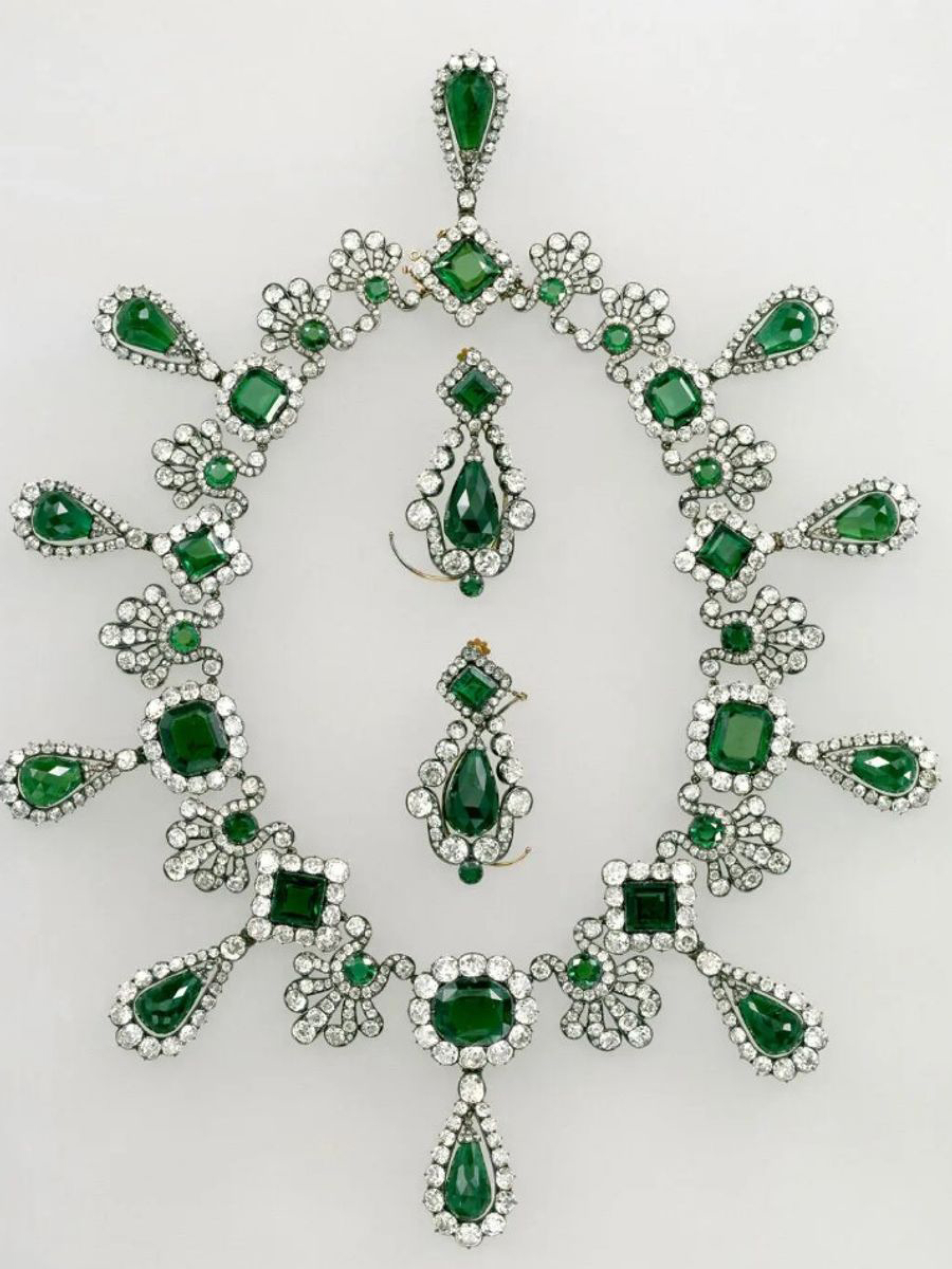 Το σμαραγδένιο περιδέραιο της Αυτοκράτειρας Μαρίας-Λουίζας