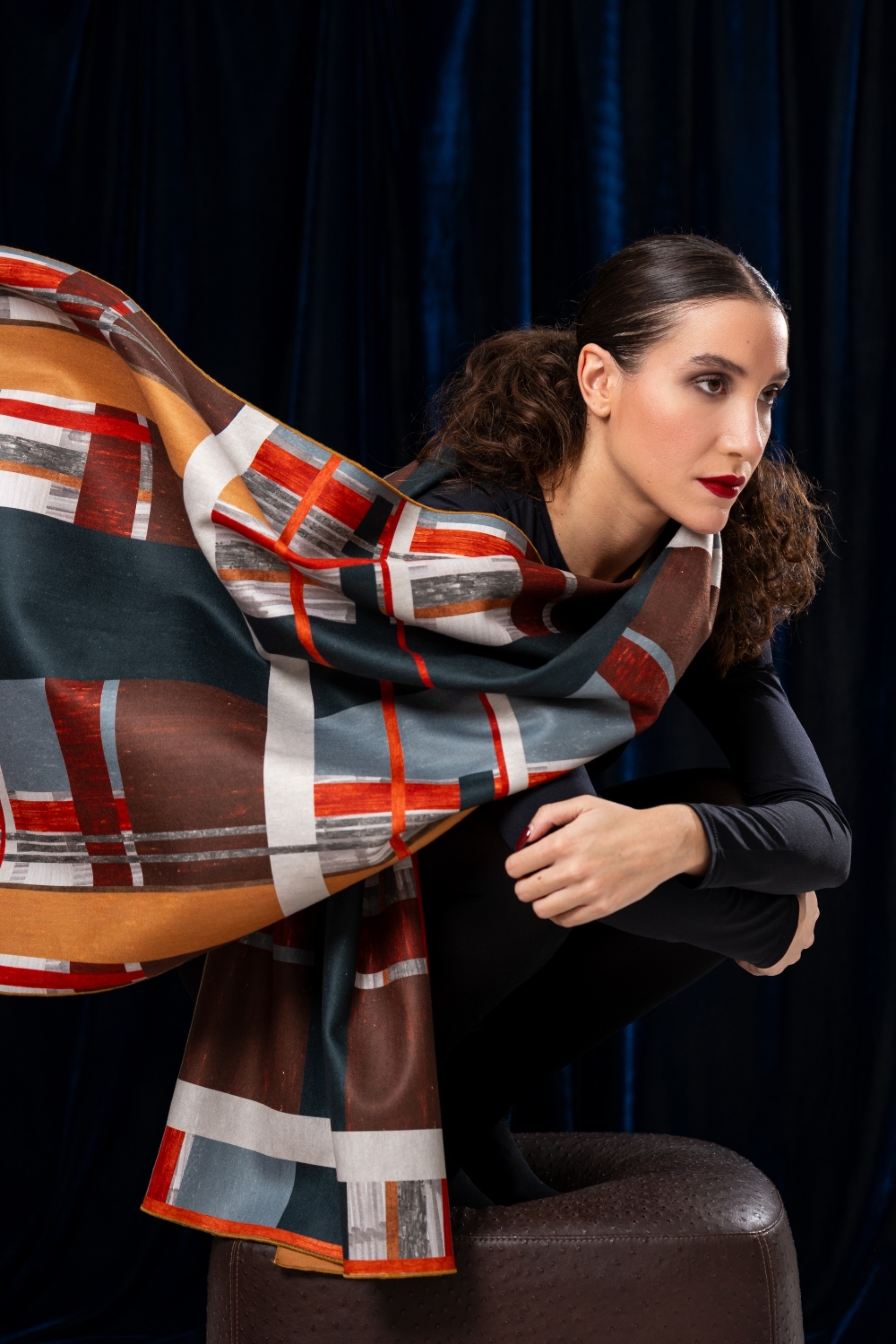 To M.K.E παρουσιάζει το “In Between Lines”