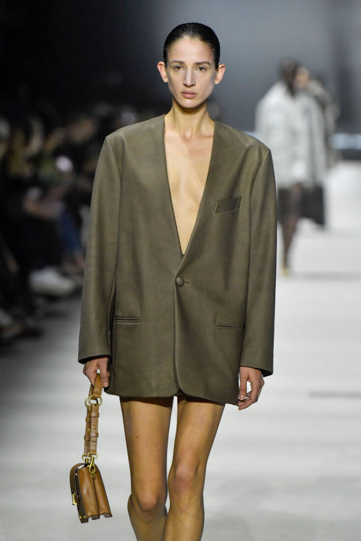 Από το σοόυ του Οίκου Tod's για τη συλλογή Φθινόπωρο/Χειμώνας 2023-2024  © Victor VIRGILE/Gamma-Rapho via Getty Images