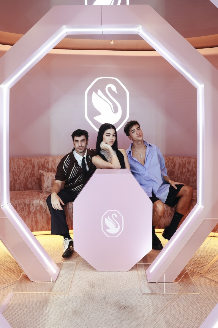 Μάνος Καμακάρης, Νικολίνα Νικολούζου, Γιώργος Νταβος