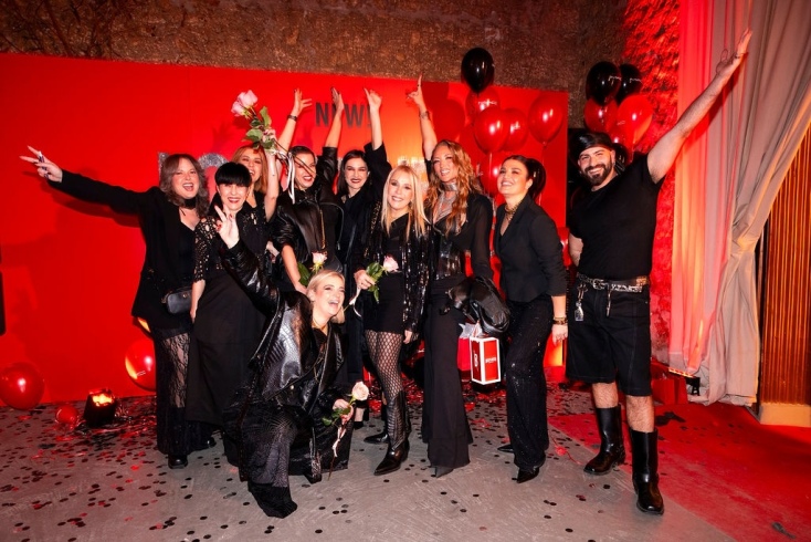 Σοφία Μουσδράκα (Brand General Manager Balkans MAC & Bobbi Brown), Αλεξάνδρα Σπυριδοπούλου (Pro Artist MAC Cosmetics), Αγγελική Τσουλφίδου (Pro Artist MAC Cosmetics)& MAC Cosmetics artists