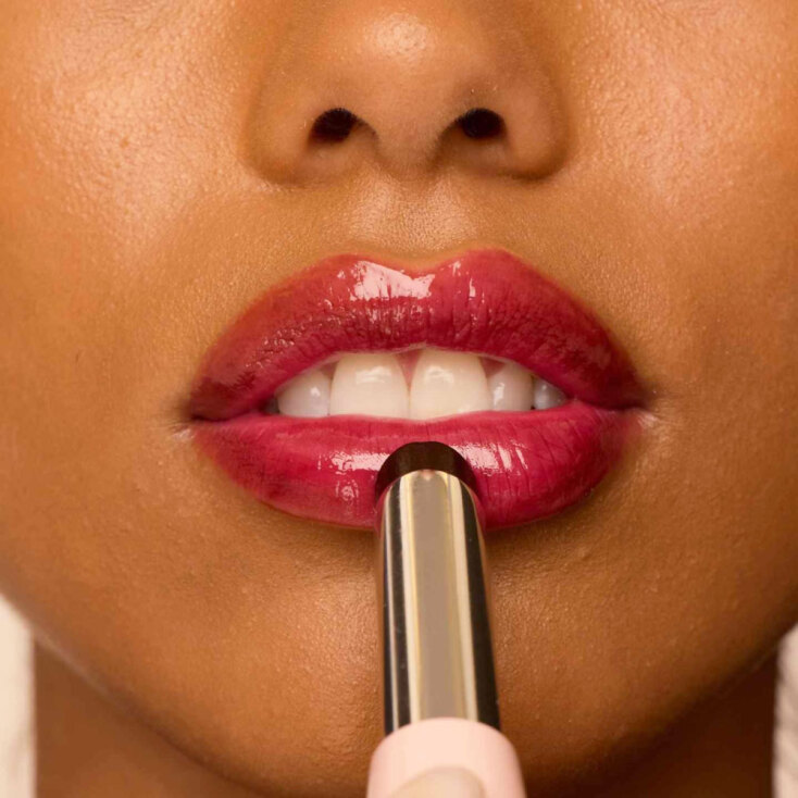 Maybelline New York | Όγκος, λάμψη και διάρκεια στα χείλη