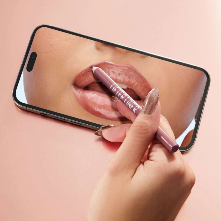 Maybelline New York | Όγκος, λάμψη και διάρκεια στα χείλη