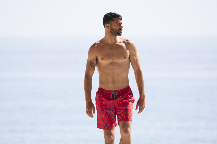 Intimissimi Uomo: Ο surfer Francisco Porcella μας συστήνει τα νέα trends της ανδρικής συλλογής beachwear 2019