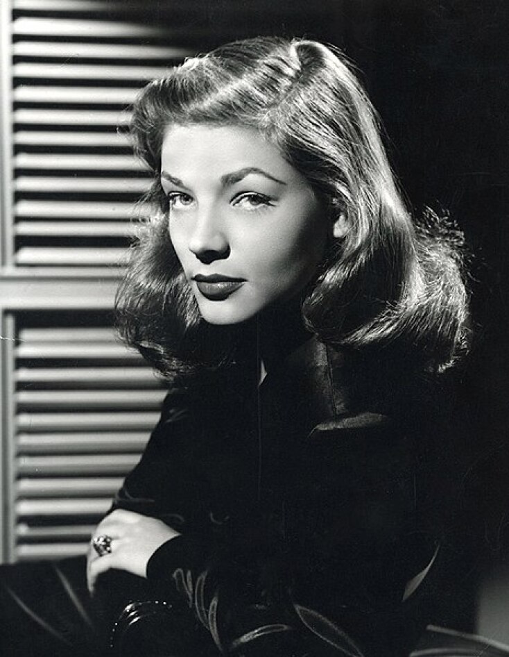 465px-lauren_bacall_1945_press_photo.jpg