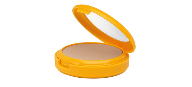 car19_8571030018-compact-powder-spf30-comp-1.jpg