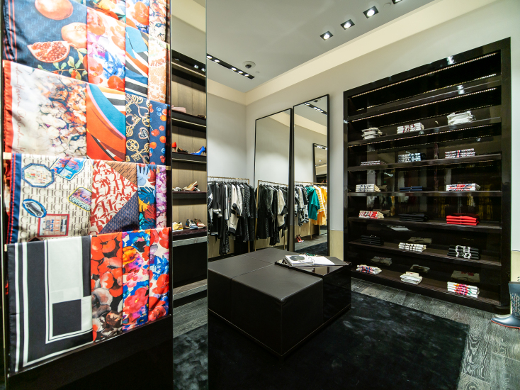 Carolina Herrera - Golden Hall