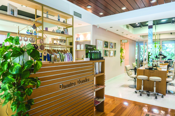 Δήµητρα Δανίκα Hair Design Saloon