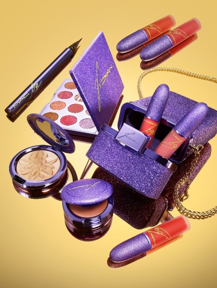 Η σουπερσταρ Lisa λανσάρει την πρωτη της συλλογή καλλυντικών σε συνεργασία με την MAC