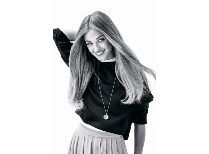 Η Schwarzkopf Professional δημιούργησε δύο νέες συλλογές προϊόντων για τη σειρά Mad About: για πολύ σγουρά μαλλιά και για μακριά μαλλιά.