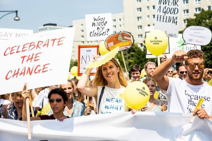 «Ποιος έφτιαξε τα ρούχα μου;» - Παγκόσμιες εκδηλώσεις του κινήματος Fashion Revolution 