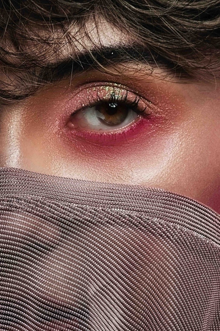 Συμβουλές για το μακιγιάζ των ματιών για τα φετινά Χριστούγεννα.