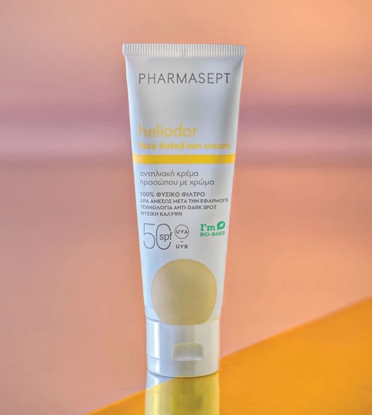 pharmasept_nikhtes_prix_de_beaute_2024_dermoakallyntika_anthliakh_prostasia_beautemag_01_25