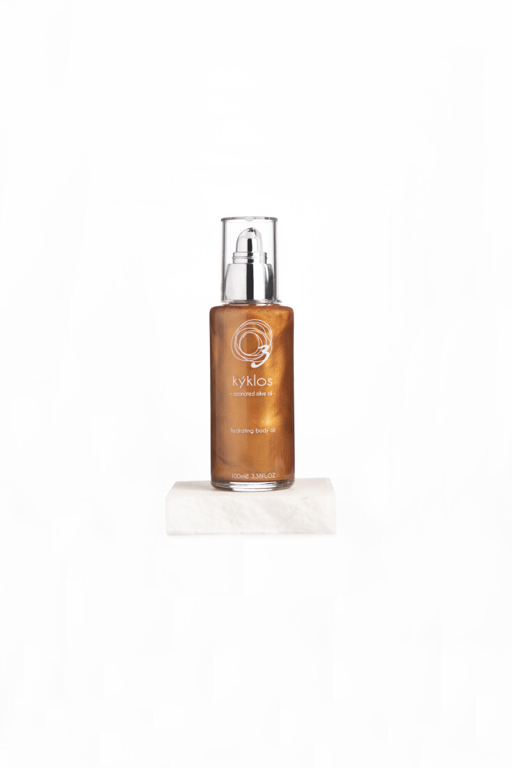 KYKLOS Γυαλιστερό body oil €25,60