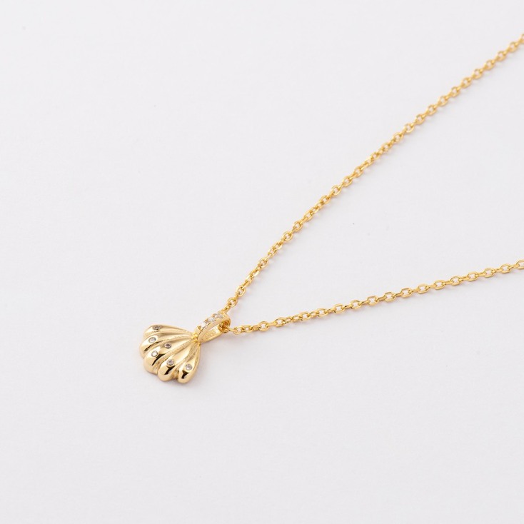 Κολιέ με κοχύλια: Τα σχέδια που ξεχωρίσαμε στην αγορά