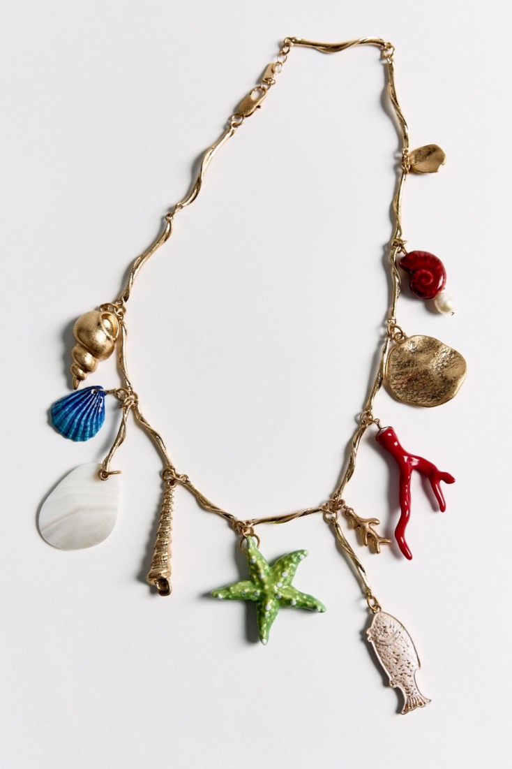 Κολιέ με κοχύλια: Τα σχέδια που ξεχωρίσαμε στην αγορά