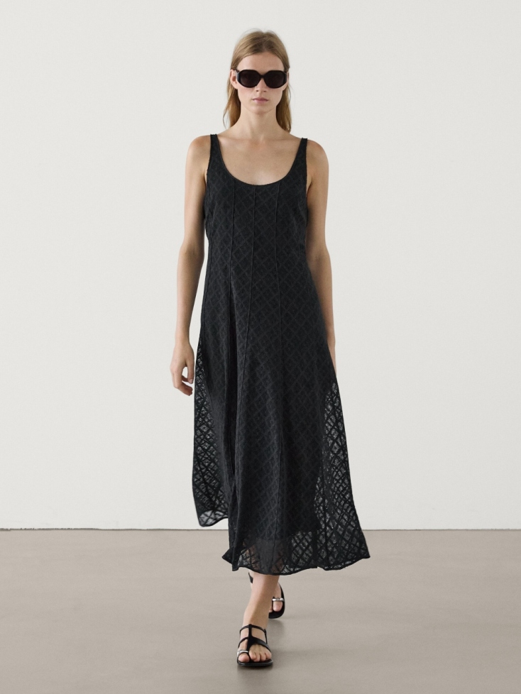 10 φορέματα για το γραφείο που κρατούν ζωντανό το καλοκαίρι