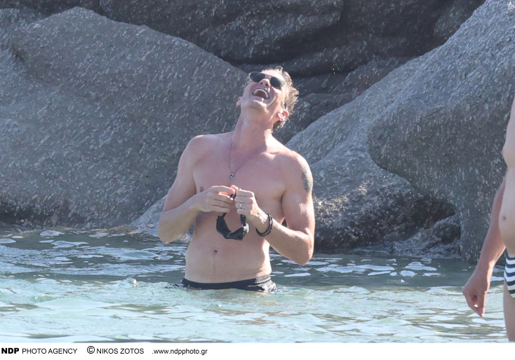 Νιλ Πάτρικ Χάρις: Μαζί με τον σύζυγό του στη Μυκόνου