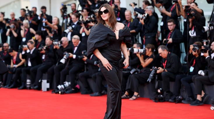 Goth Revival στη μόδα; Ναι, και ευθύνεται το «Beetlejuice»