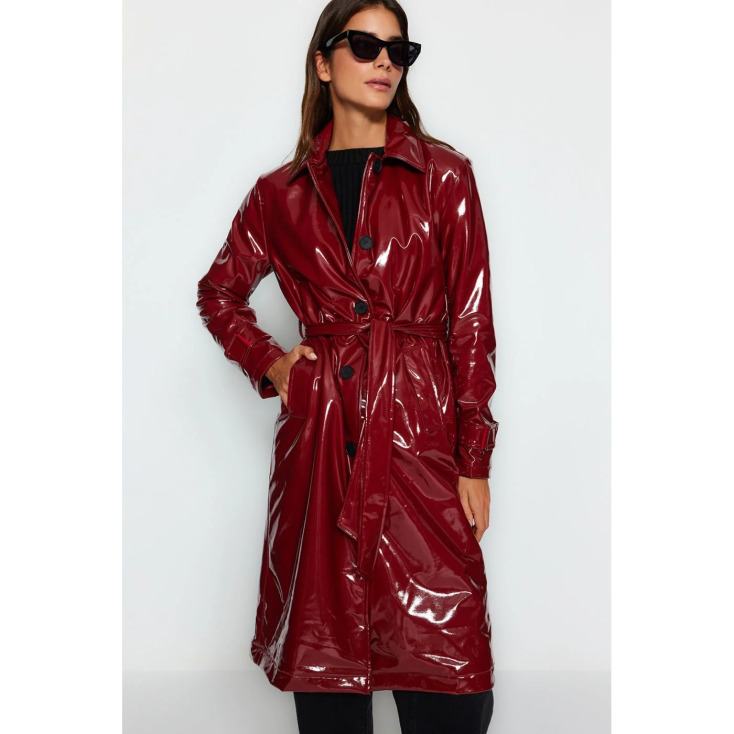 TRENDYOL Δερμάτινη μπορντό γυαλιστερή καπαρντίνα €62,99