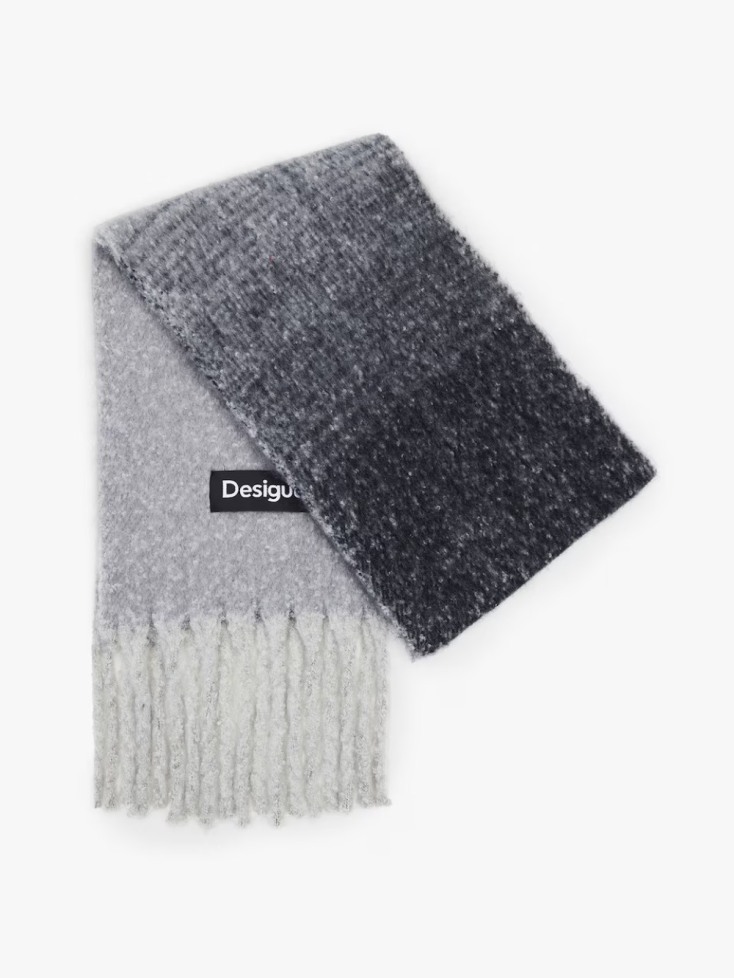 Κασκόλ: Τα σχέδια που ξεχωρίσαμε στην αγορά